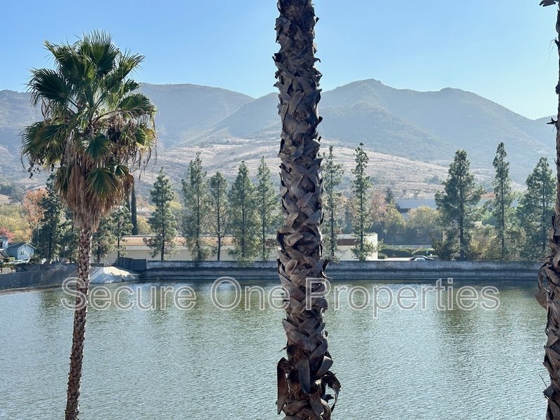 Waterfront Lake Lindero Home! property image